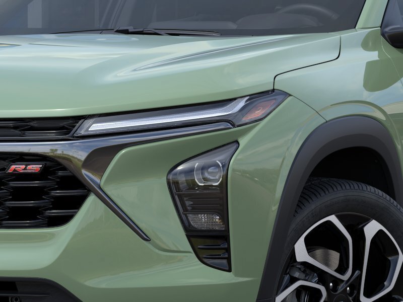 New 2024 Chevrolet Trax RS w/ Sunroof Package FWD image 11