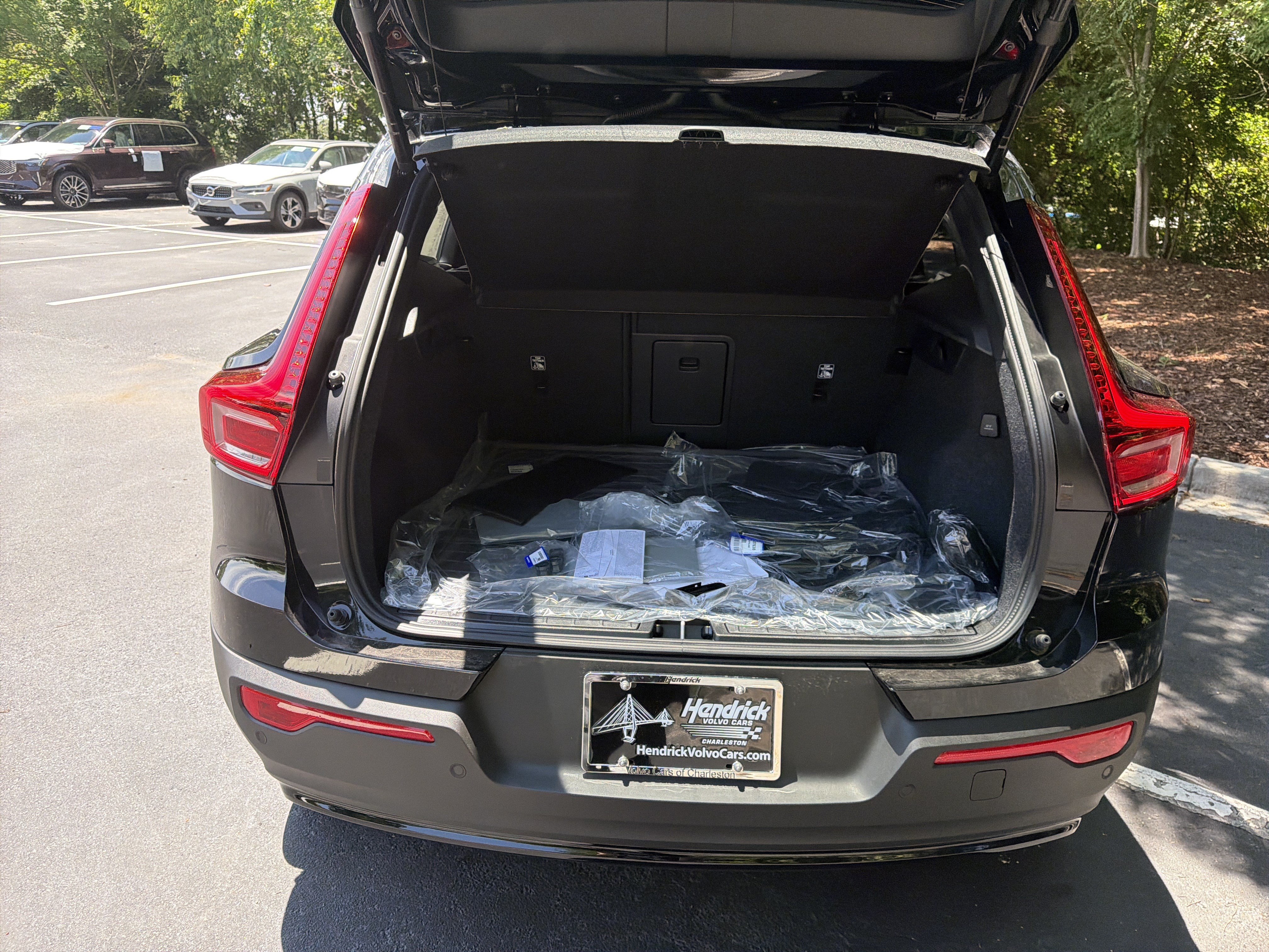 New 2026 Volvo XC40 B5 Ultra w/ Protection Package Premier AWD/4WD image 35