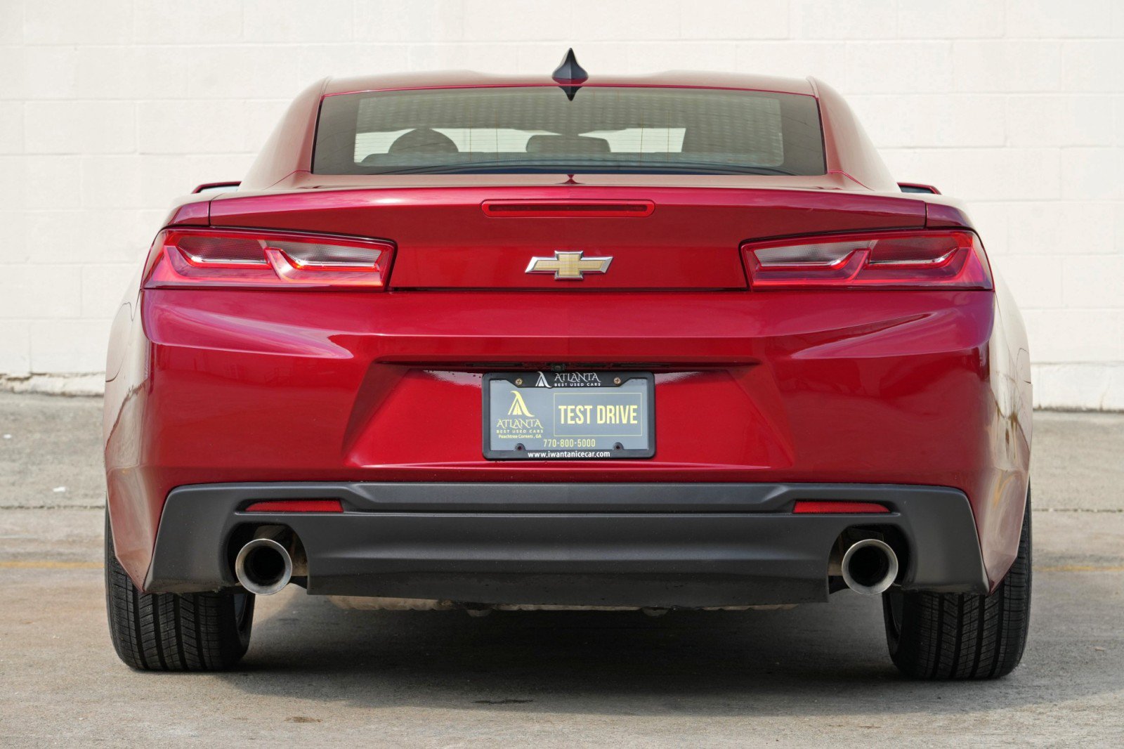 Used 2017 Chevrolet Camaro LT RWD image 10