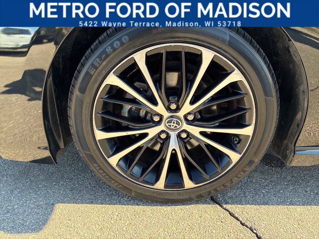 Used 2018 Toyota Camry SE w/ Moonroof Package image 43