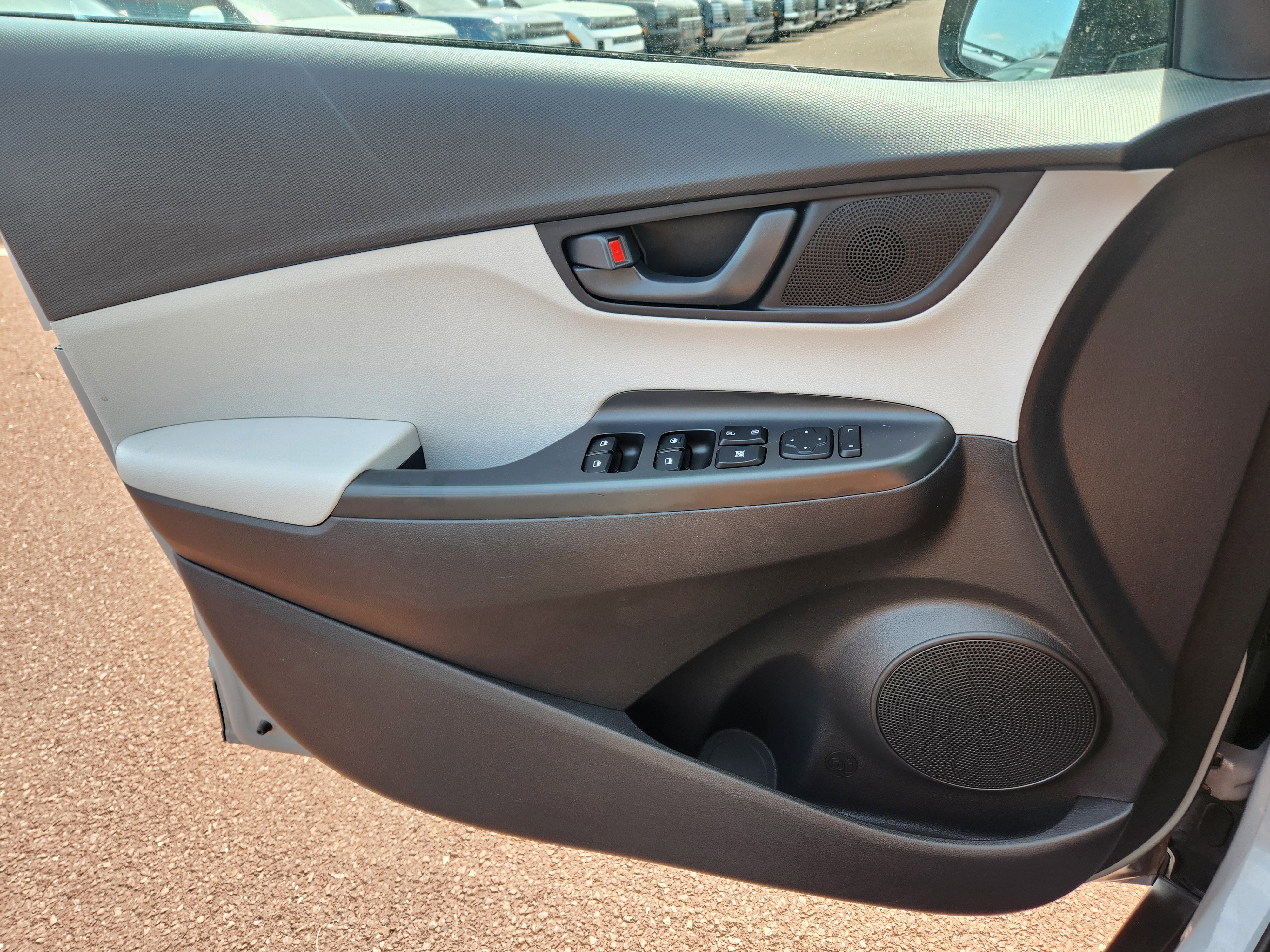 Certified 2022 Hyundai Kona SEL image 24