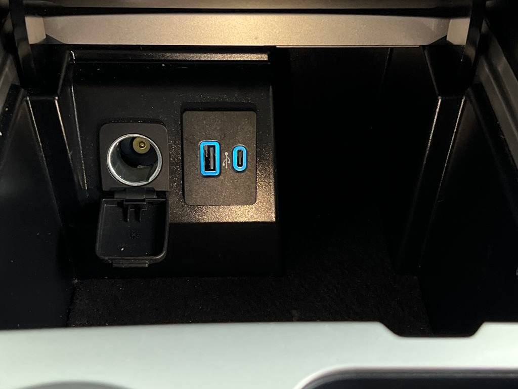 Used 2024 Ford Explorer XLT w/ Equipment Group 202A image 54