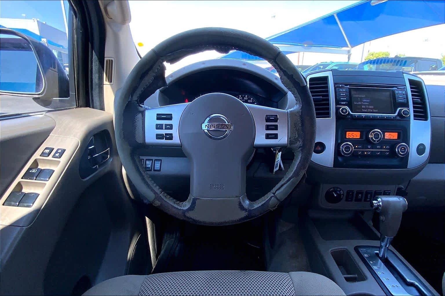 Used 2016 Nissan Frontier SV w/ SV Value Truck Package AWD/4WD image 6