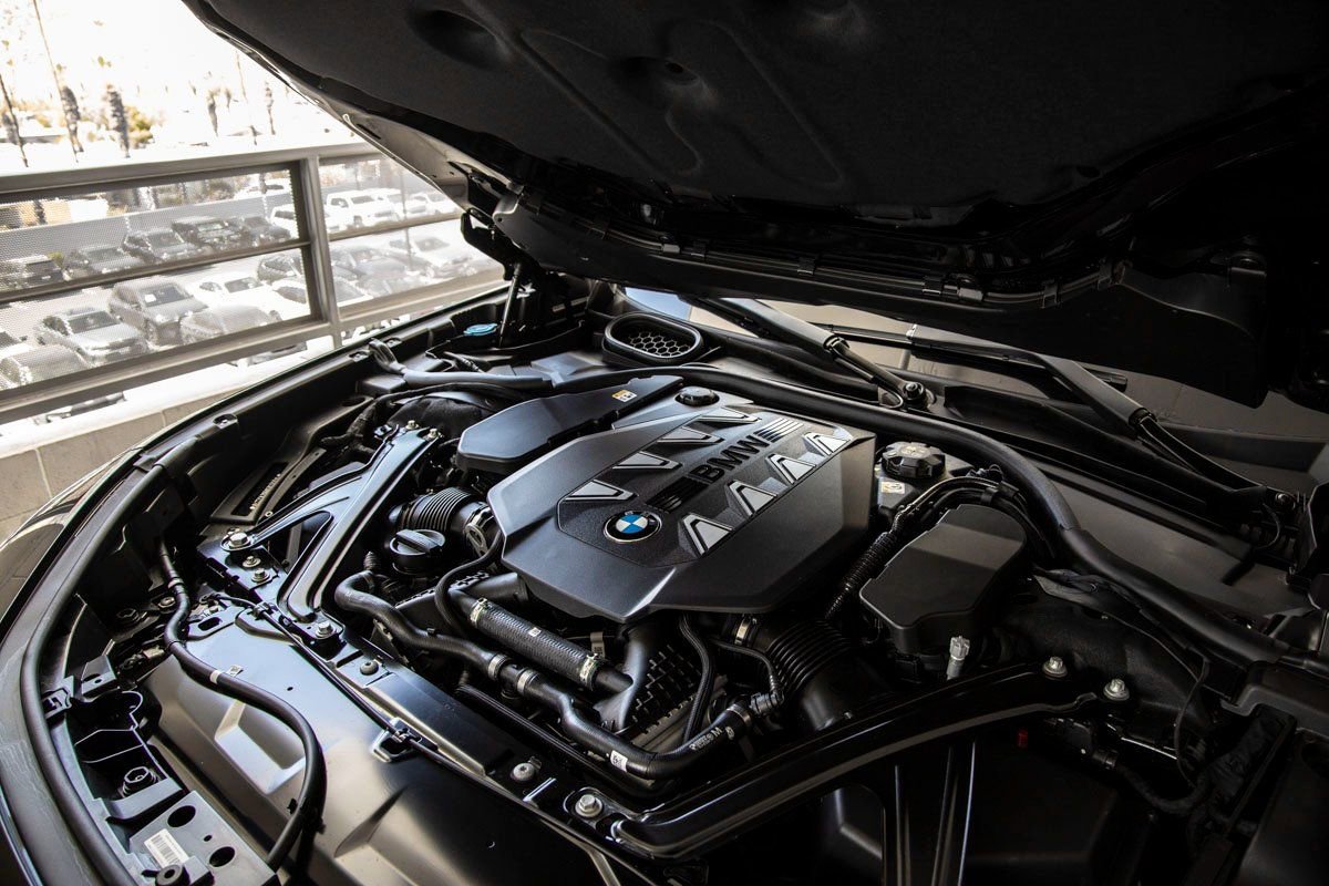 Certified 2025 BMW 760i xDrive w/ Executive Package AWD/4WD image 36