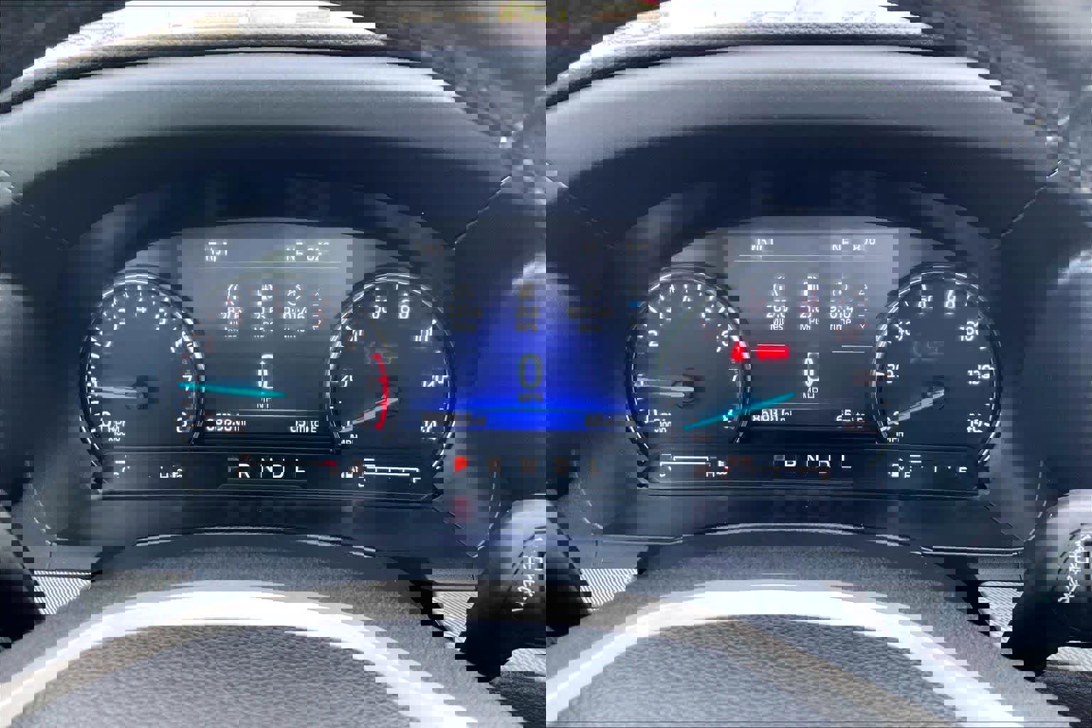 Used 2022 Ford Explorer XLT w/ Equipment Group 202A image 26