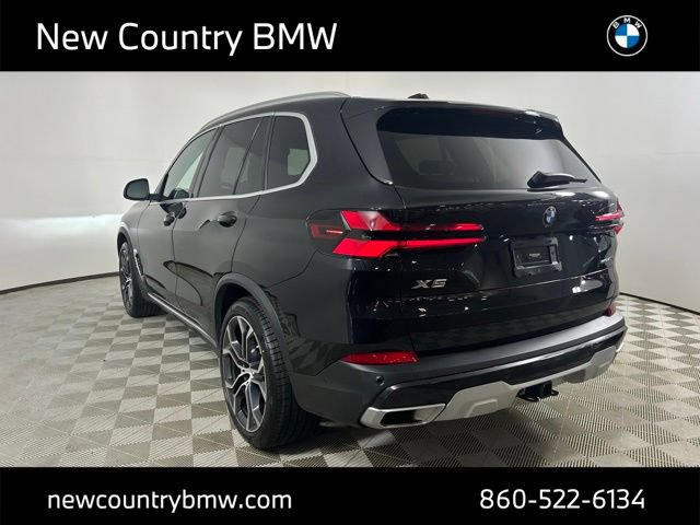 Used 2024 BMW X5 xDrive40i AWD/4WD image 4