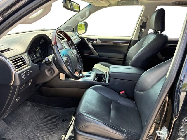 Used 2017 Lexus GX 460 Premium w/ Premium Package AWD/4WD image 11