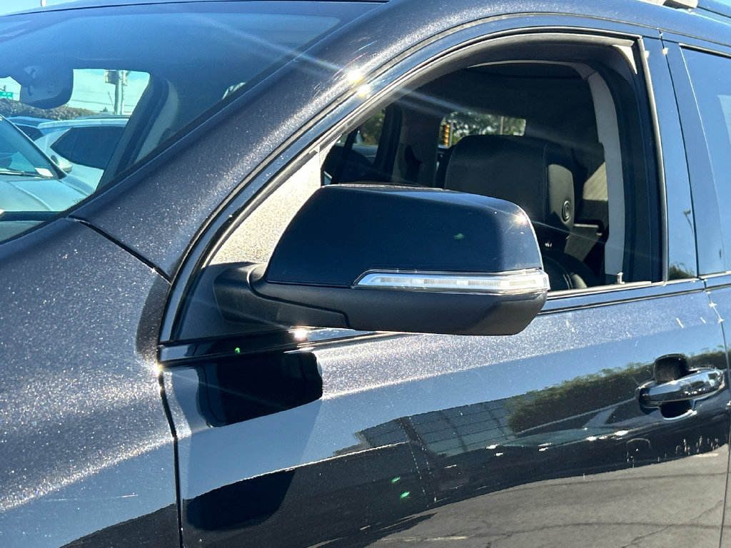 Certified 2023 GMC Acadia SLT w/ Elevation Edition AWD/4WD image 14