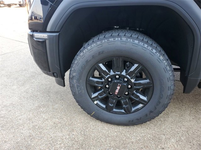 New 2026 GMC Sierra 2500 AT4 w/ AT4 Premium Plus Package image 4