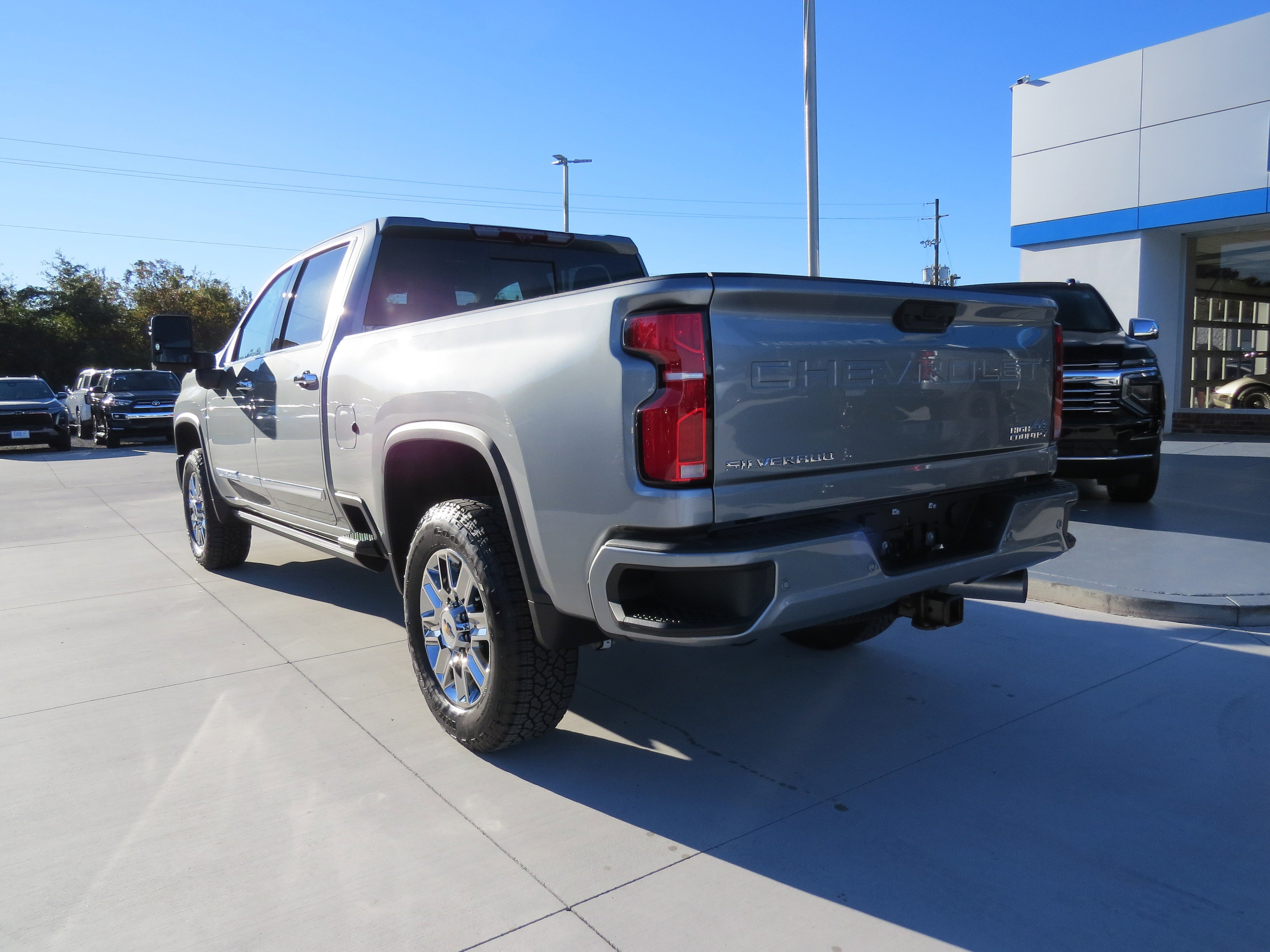 New 2026 Chevrolet Silverado 2500 High Country w/ High Country Premium Package image 4