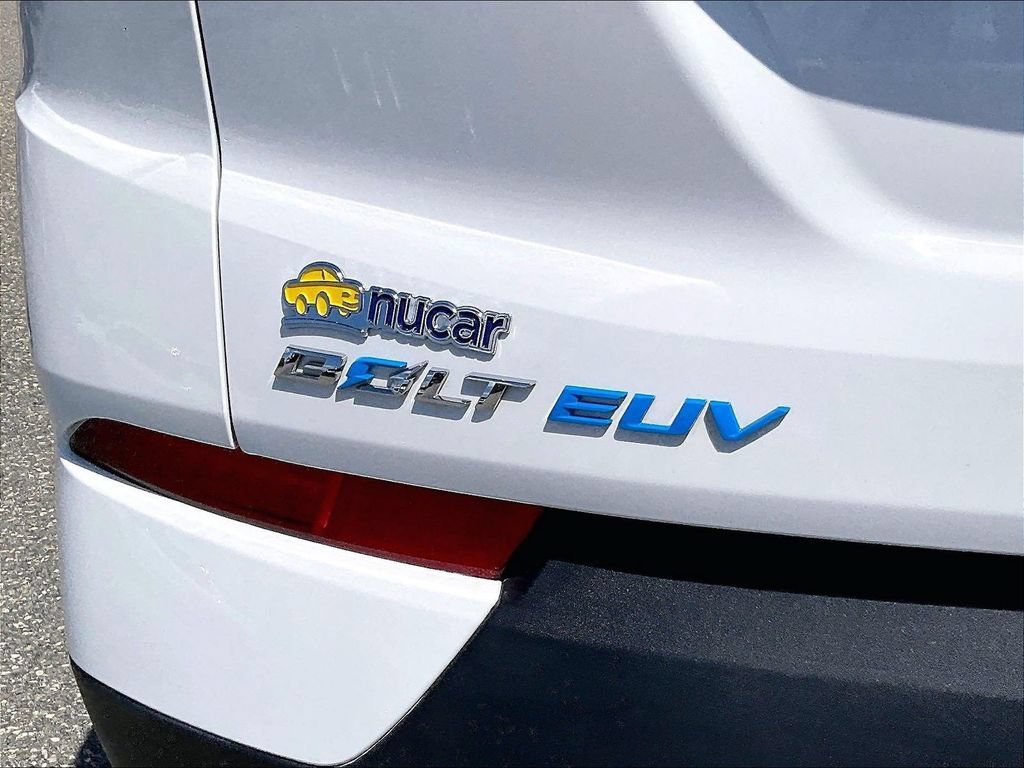 Used 2023 Chevrolet Bolt EUV LT w/ Comfort Package FWD image 28