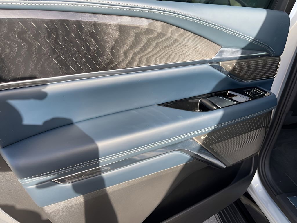 New 2025 Cadillac Escalade IQ Sport 2 image 17