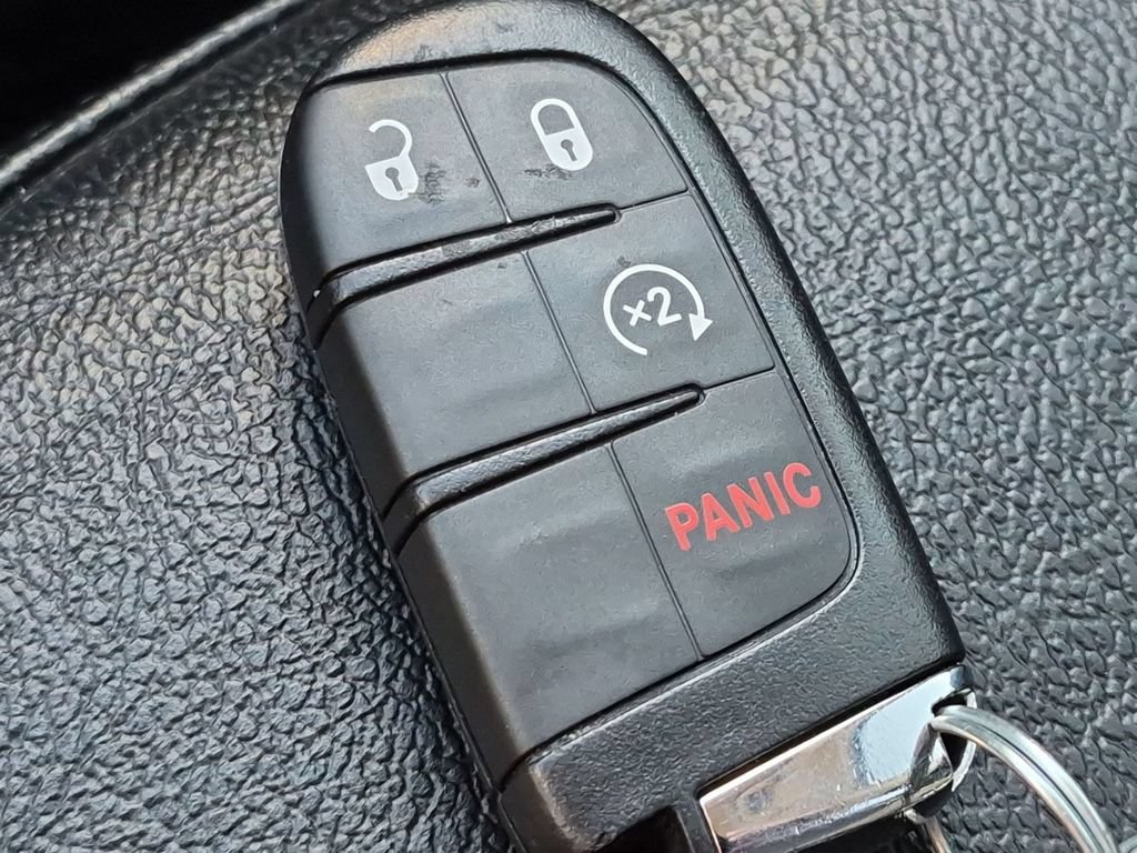Used 2019 Jeep Compass Limited AWD/4WD image 33
