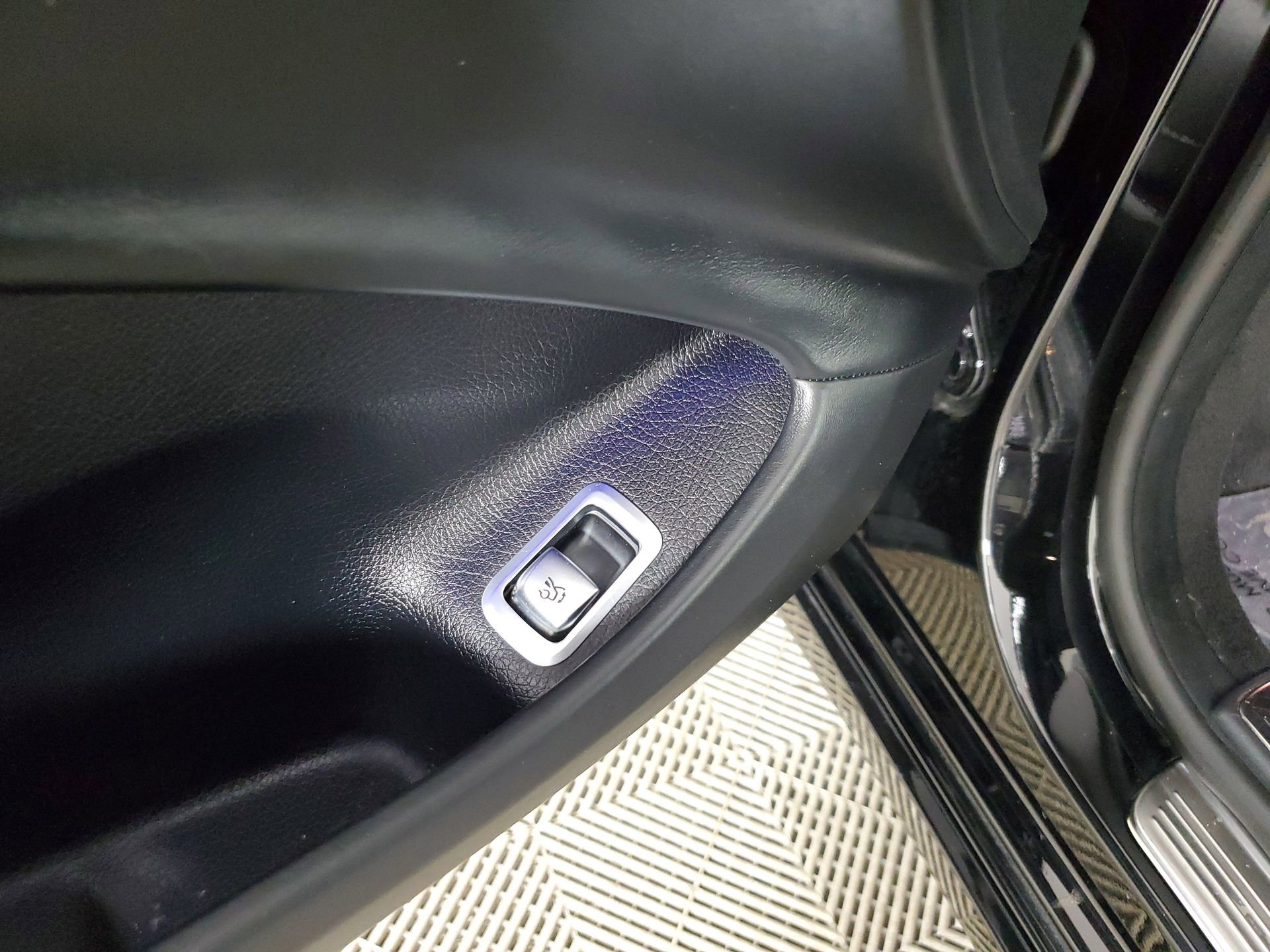 Used 2019 Mercedes-Benz Maybach S 650 image 31