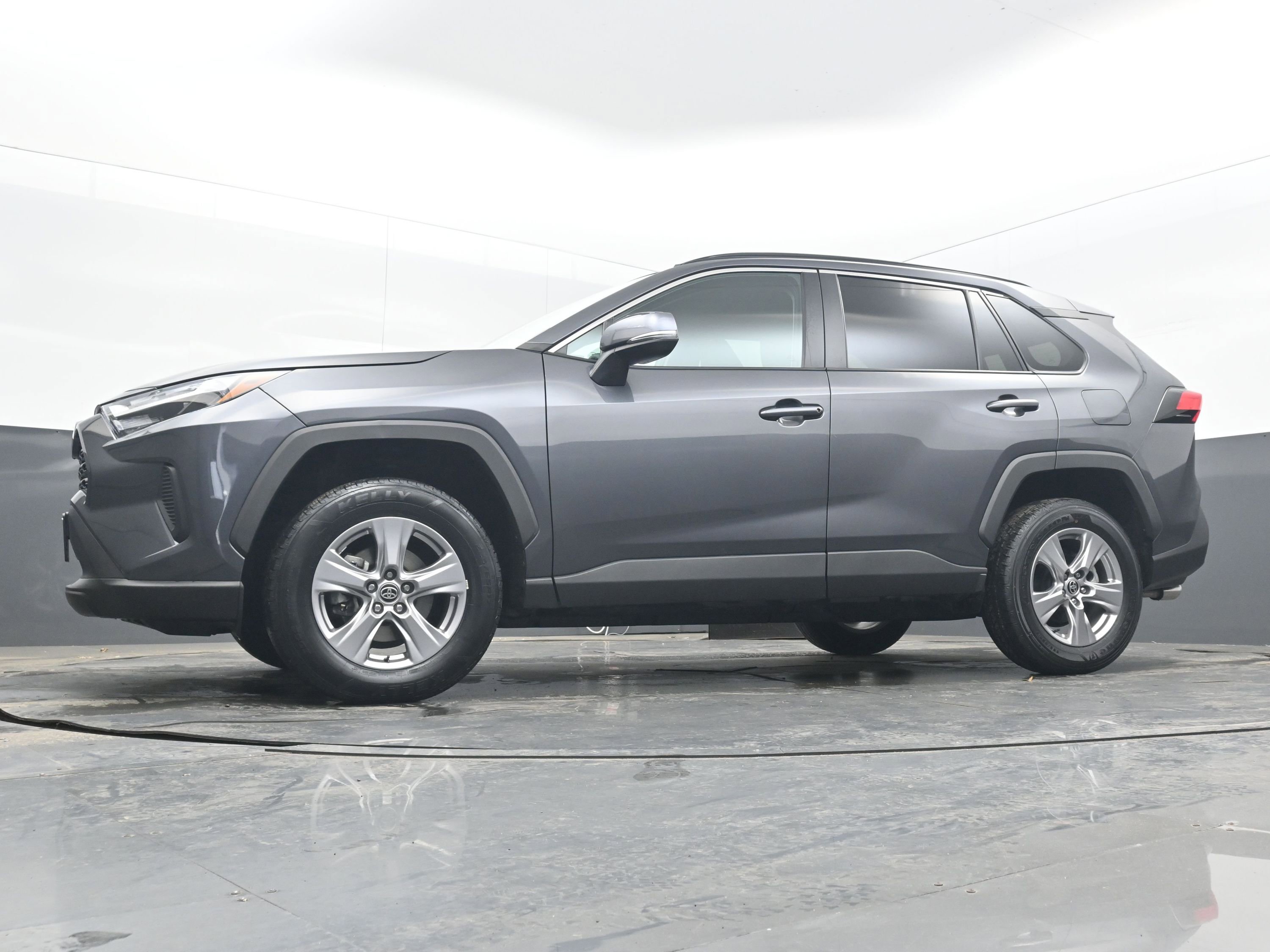 Used 2023 Toyota RAV4 XLE image 28