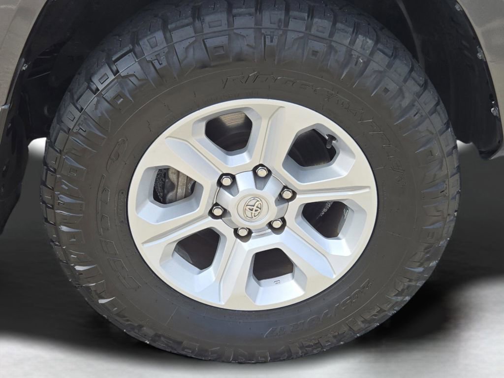 Used 2023 Toyota 4Runner SR5 Premium w/ Moonroof Package image 6