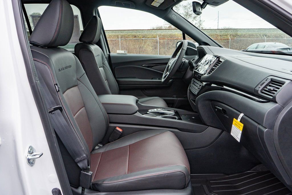 New 2026 Honda Ridgeline Black Edition image 16