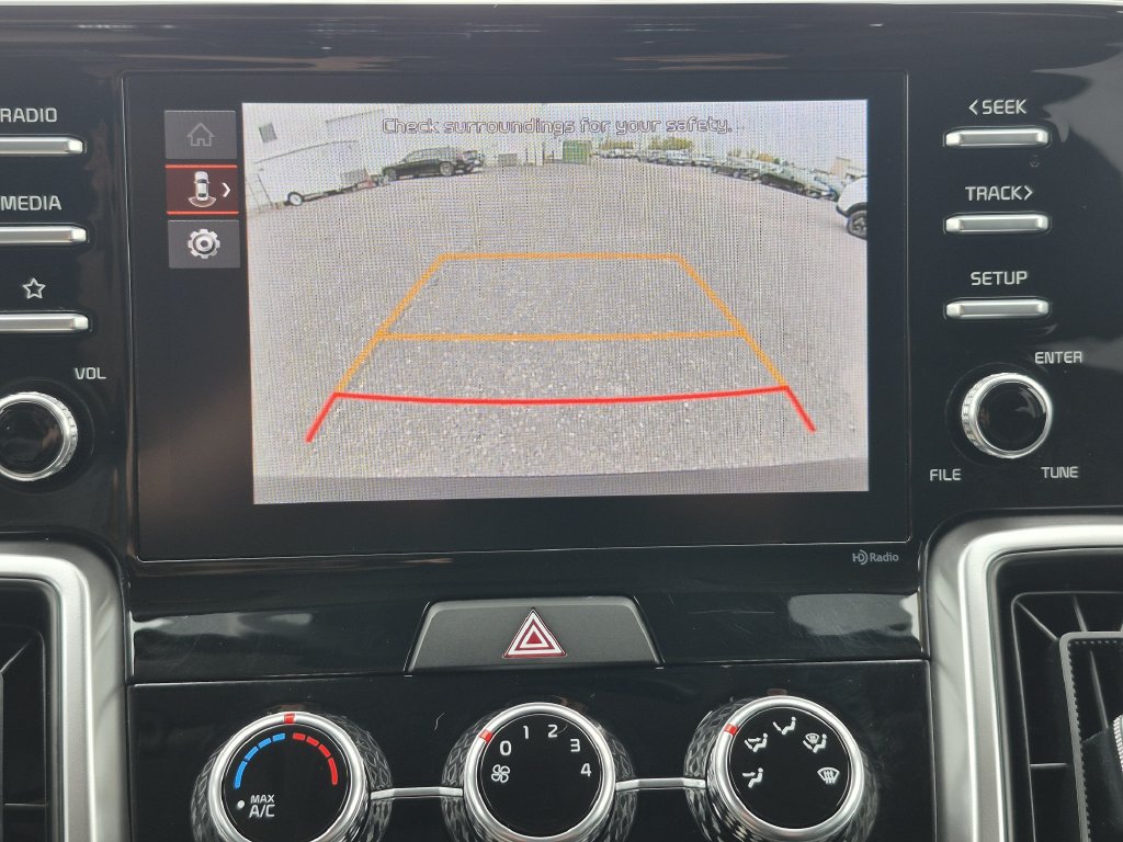 Certified 2022 Kia Sorento LX AWD/4WD image 23