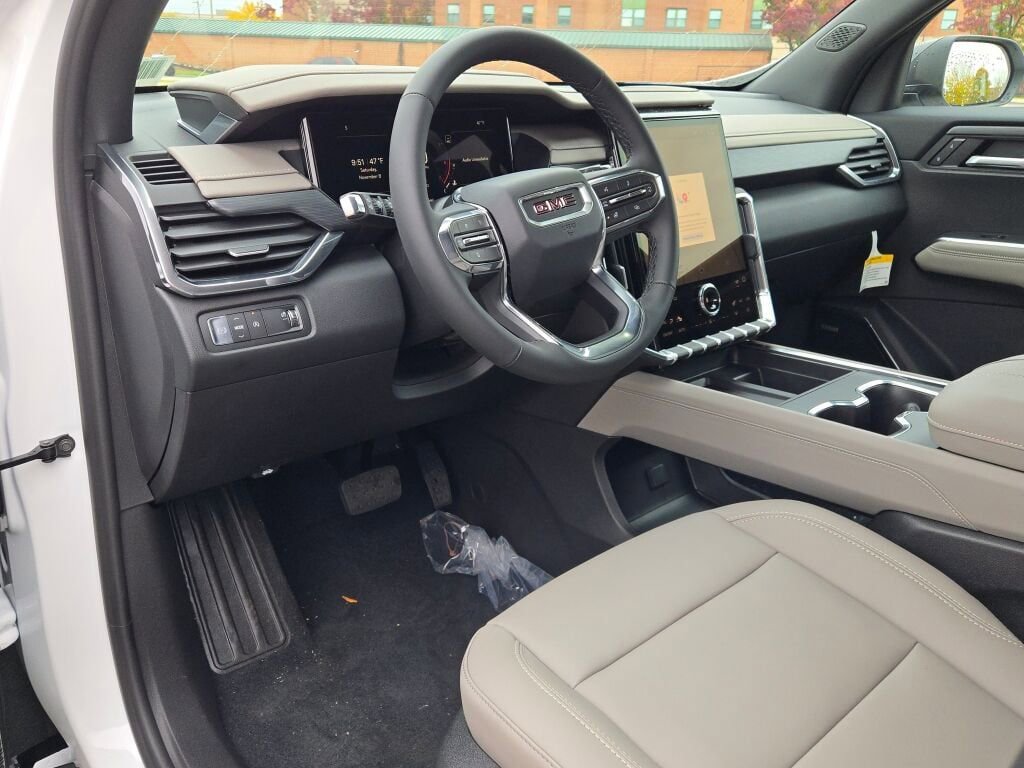 New 2026 GMC Acadia Elevation w/ Elevation Premium Package image 24