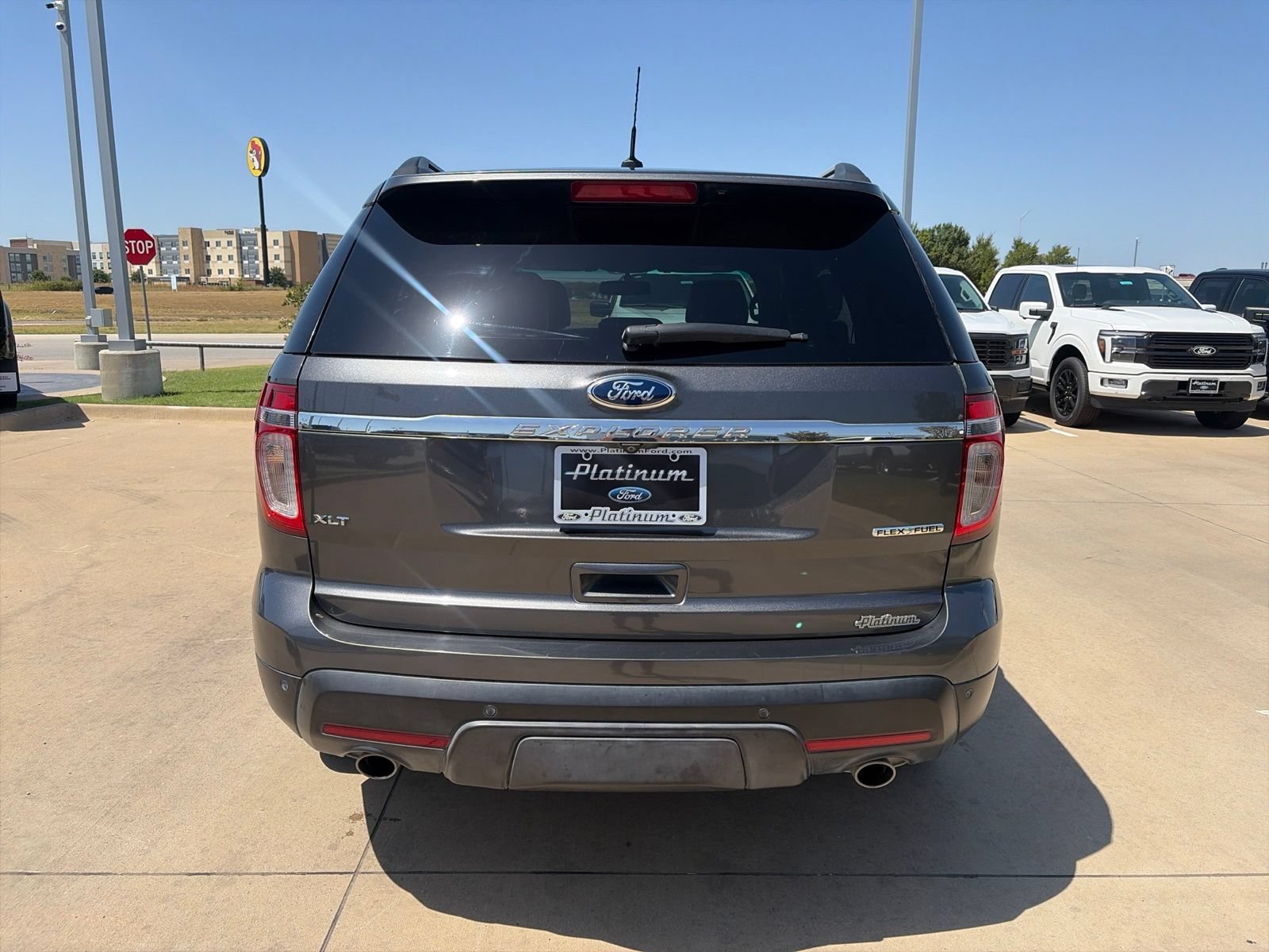 Used 2015 Ford Explorer XLT w/ Equipment Group 202B FWD image 5