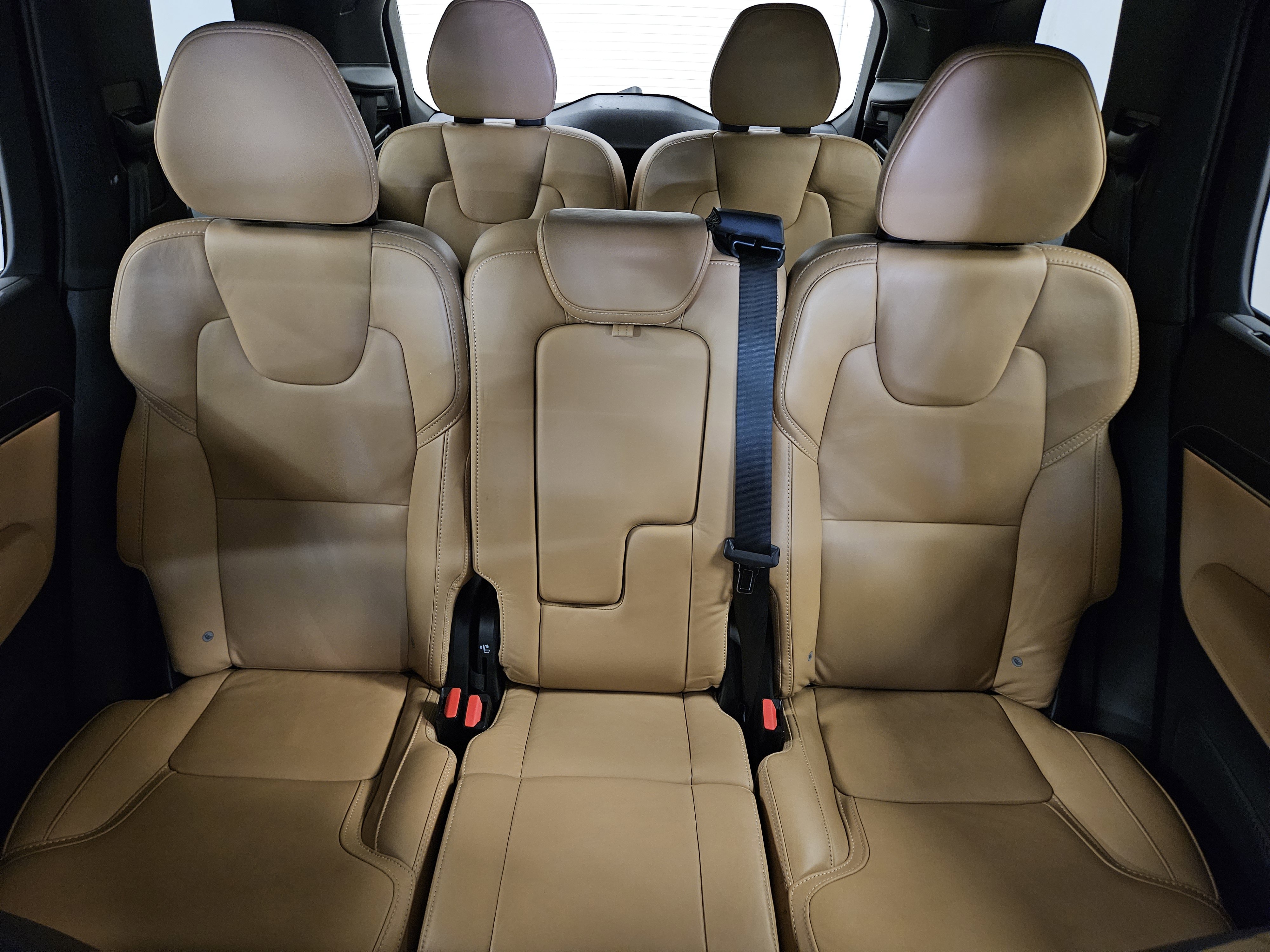 Used 2022 Volvo XC90 T8 Inscription image 39