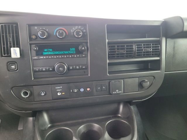 Used 2020 Chevrolet Express 3500 LT w/ LT Preferred Equipment Group image 8