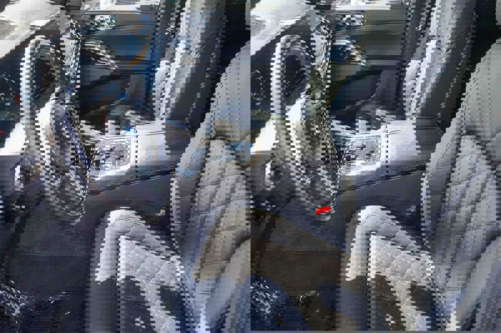 Used 2025 BMW X6 xDrive40i image 16