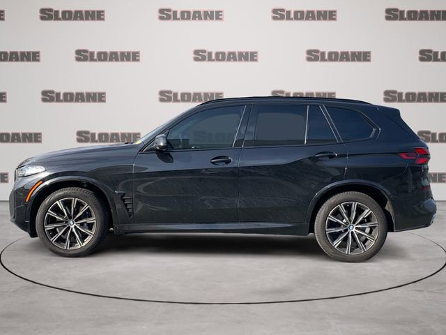 Certified 2024 BMW X5 xDrive40i w/ M Sport Package image 2