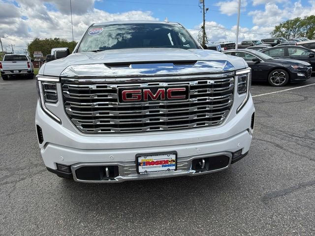 Used 2025 GMC Sierra 1500 Denali w/ Denali Reserve Package AWD/4WD image 33