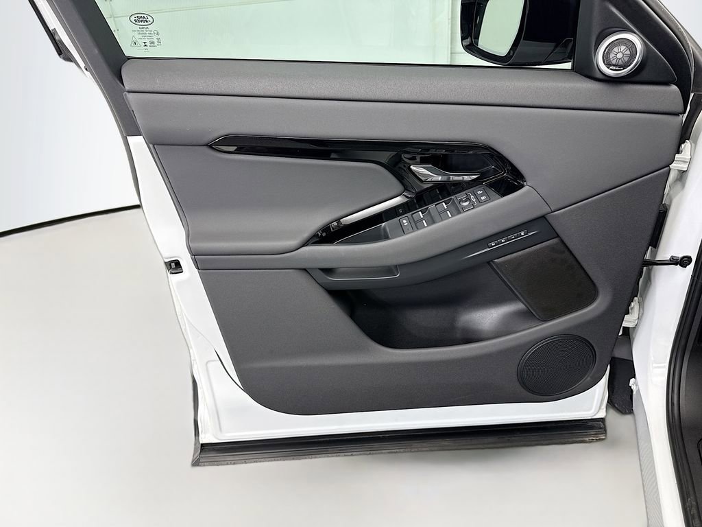 Certified 2025 Land Rover Range Rover Evoque S image 23
