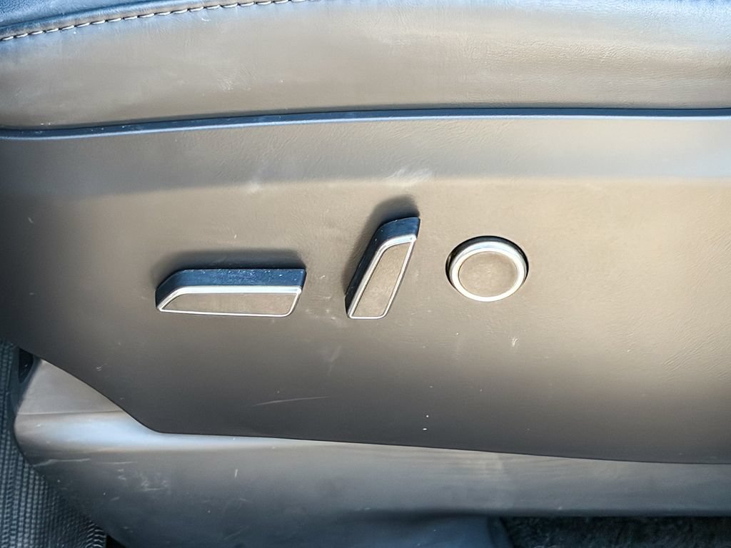 Used 2023 Tesla Model X AWD/4WD image 45
