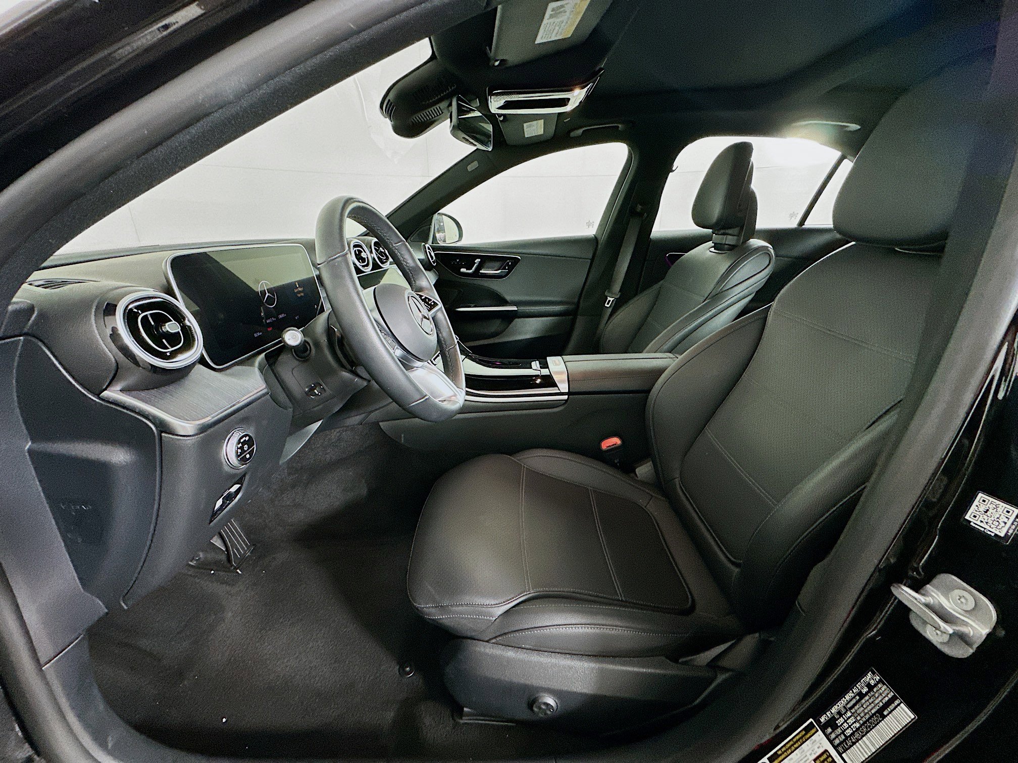 Used 2025 Mercedes-Benz C 300 4MATIC Sedan image 13