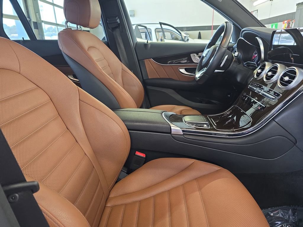 Certified 2022 Mercedes-Benz GLC 300 image 11