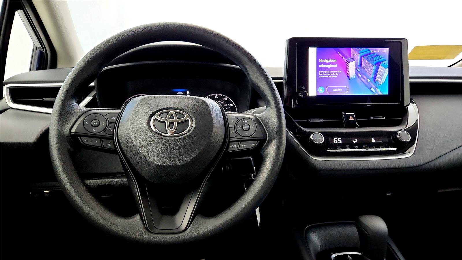 Used 2023 Toyota Corolla LE FWD image 27