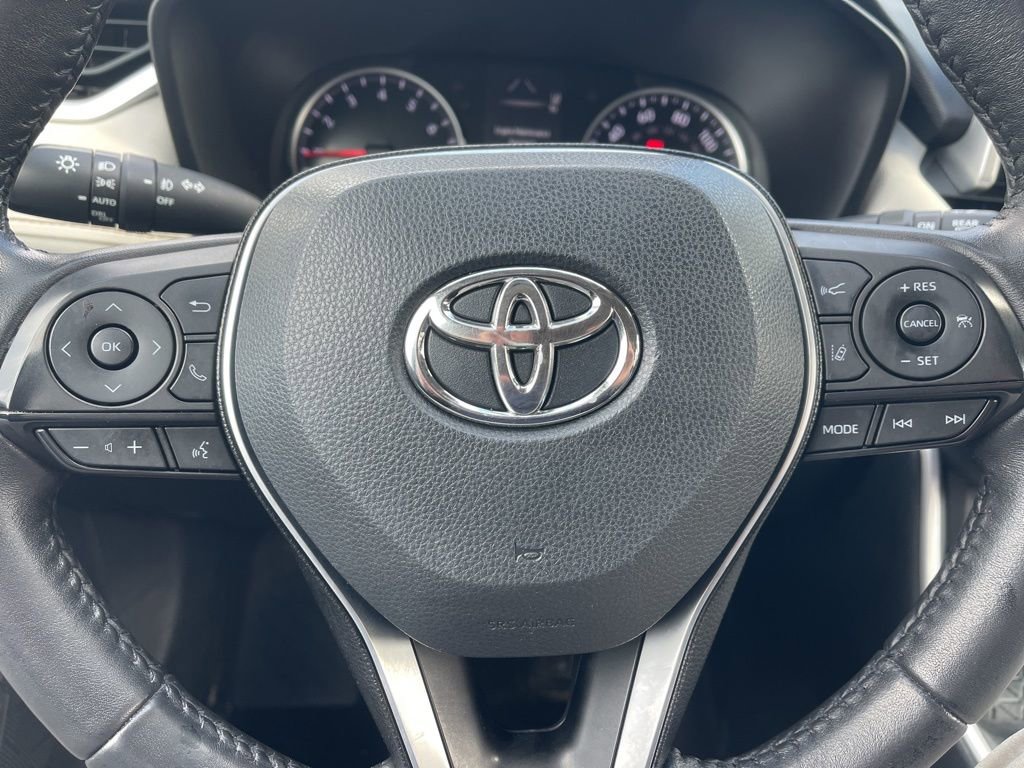 Used 2019 Toyota RAV4 XLE w/ Convenience Package image 18