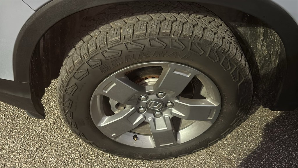 Used 2025 Honda Ridgeline TrailSport image 33
