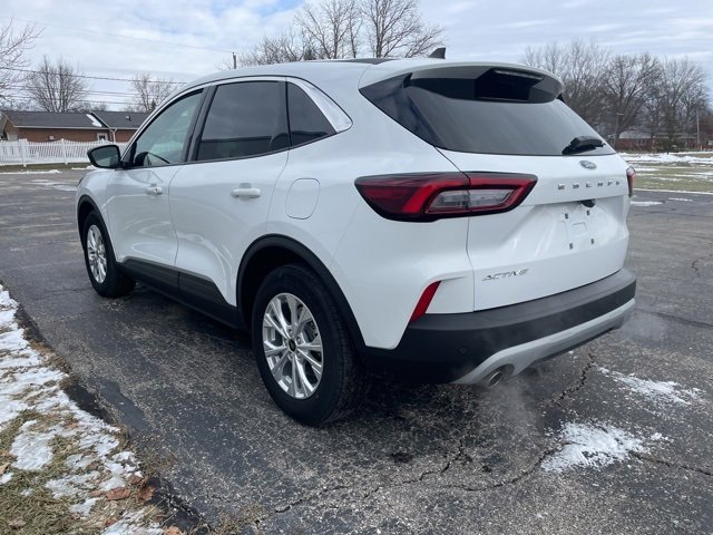 Used 2023 Ford Escape Active image 2
