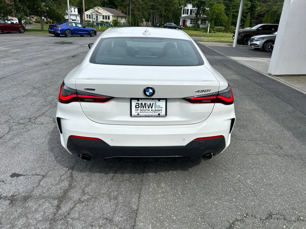 Used 2021 BMW 430i xDrive Coupe w/ M Sport Package AWD/4WD image 4
