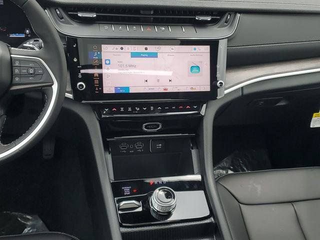 New 2026 Jeep Grand Cherokee L Limited w/ Limited Altitude Package AWD/4WD image 15