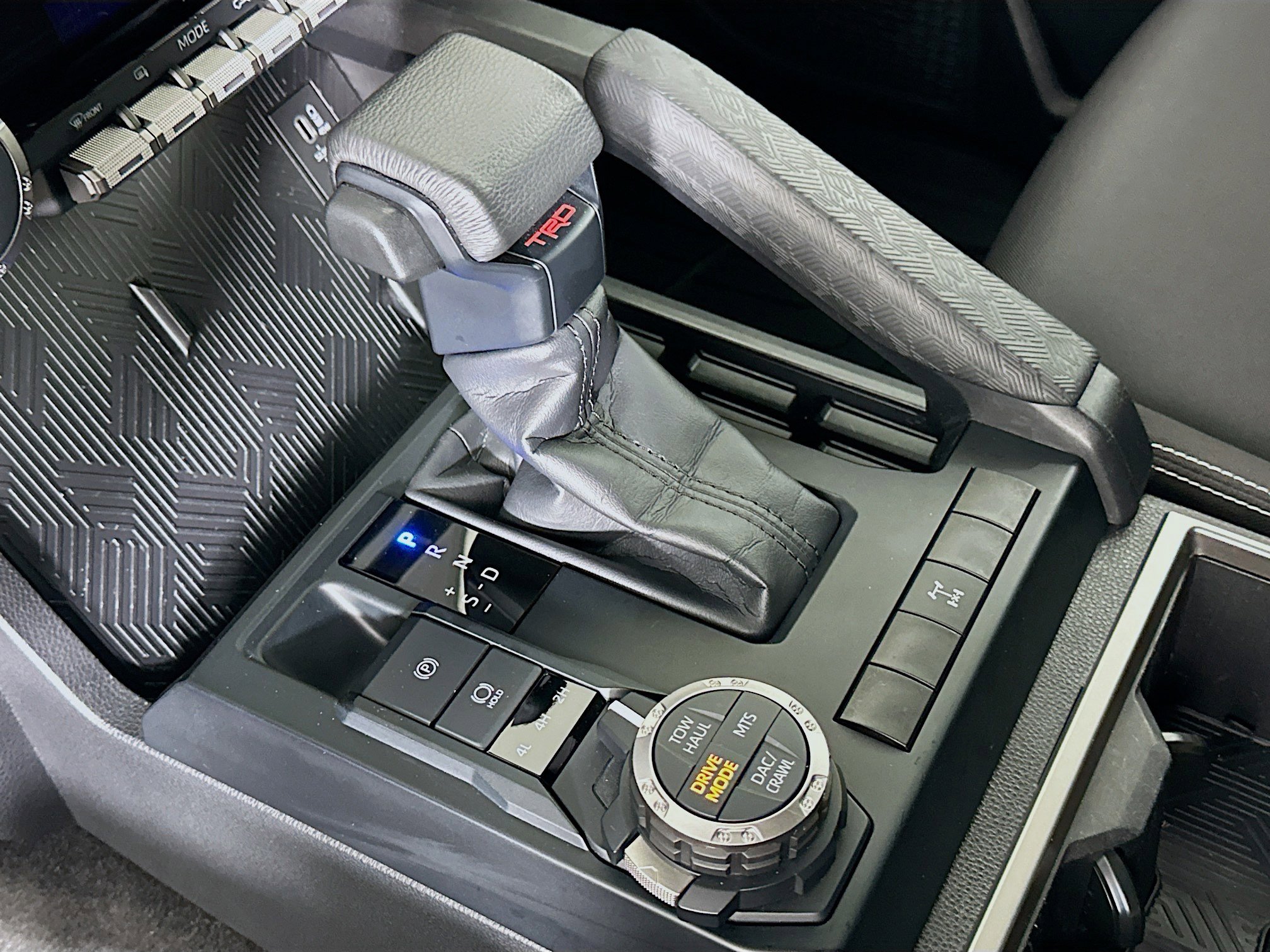 Used 2024 Toyota Tacoma TRD Off-Road image 24