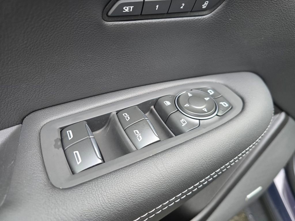 Used 2025 Cadillac XT5 Premium Luxury w/ Technology Package image 27