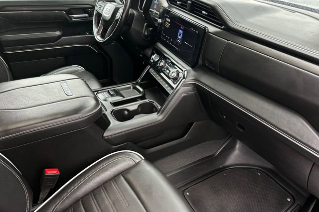 Used 2025 GMC Sierra 2500 AT4X image 17
