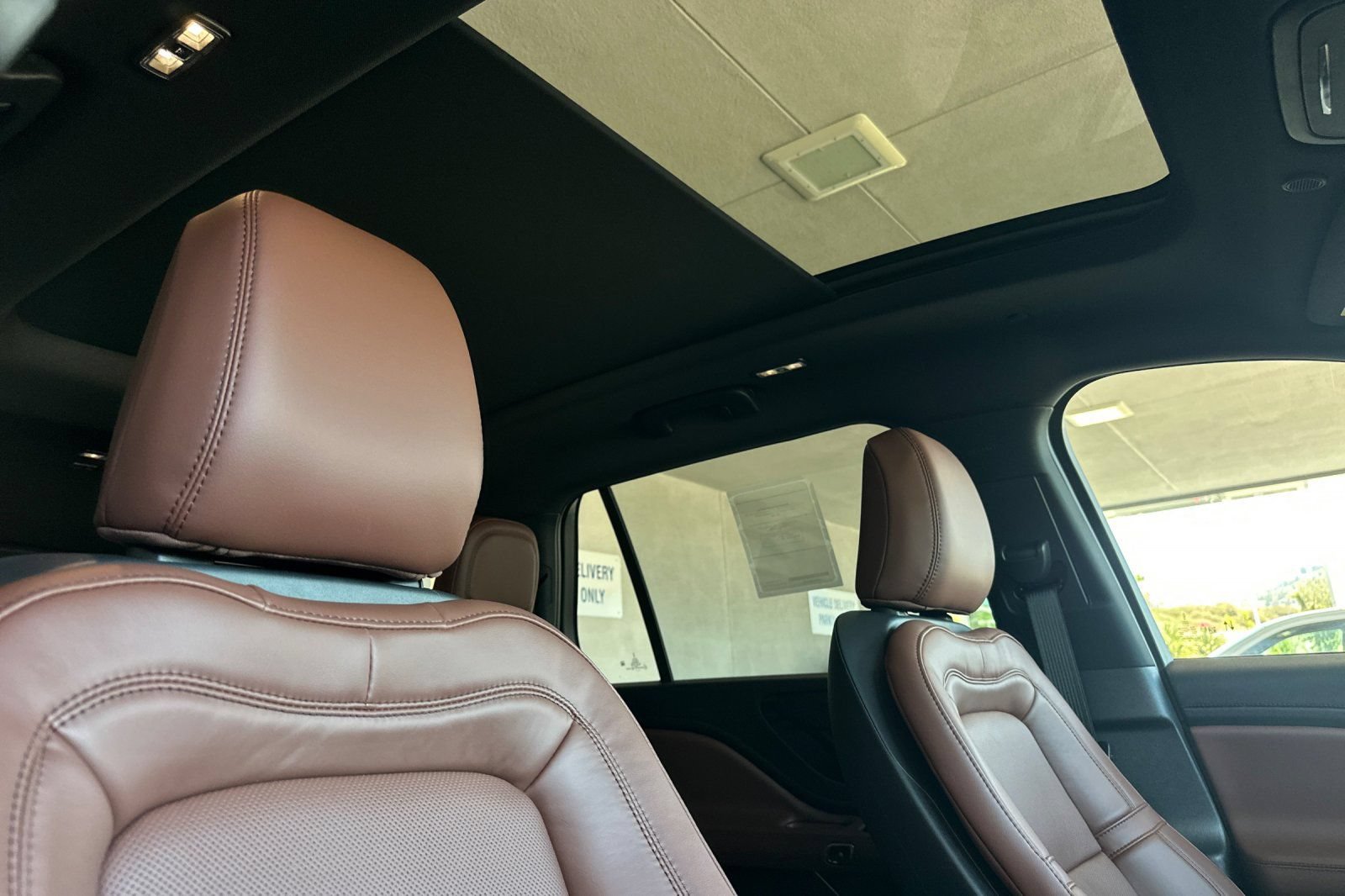 New 2026 Lincoln Aviator Reserve w/ Illumination Package RWD image 17