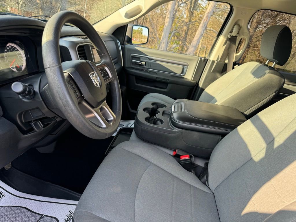 Used 2021 RAM 1500 Classic SLT image 14