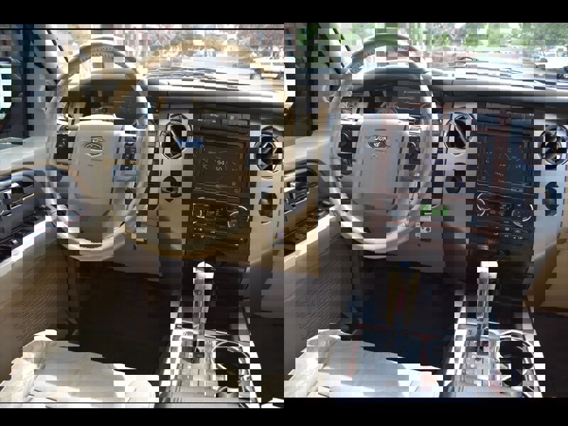 Used 2013 Ford Expedition EL XLT image 34