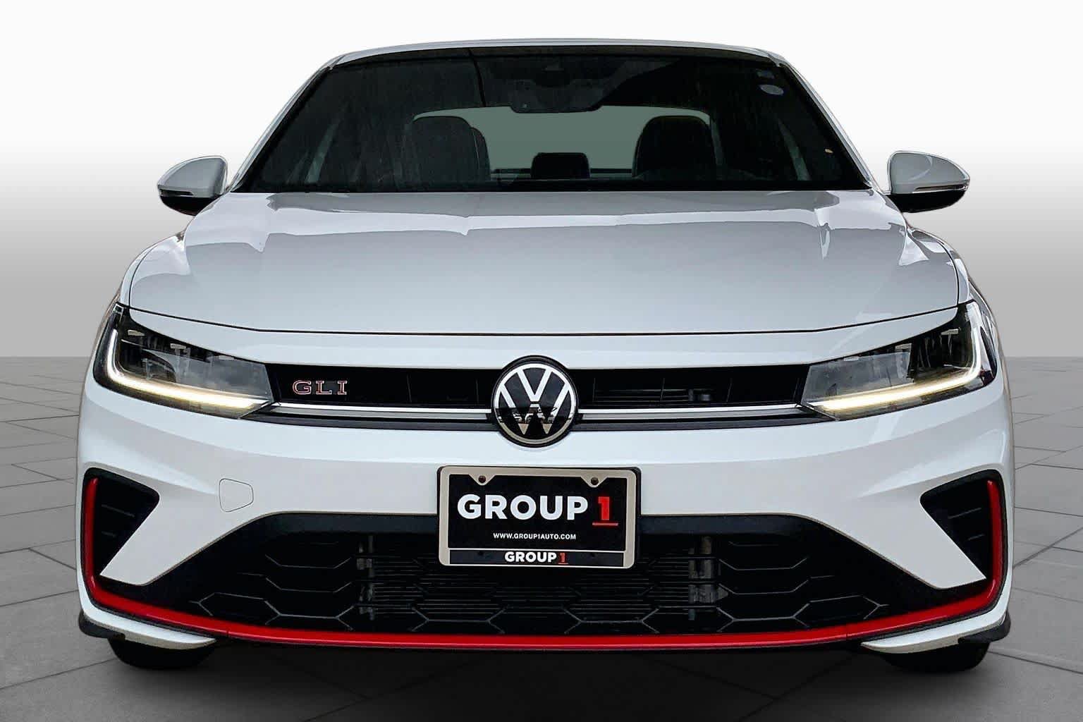 Used 2025 Volkswagen Jetta GLI Autobahn FWD image 4