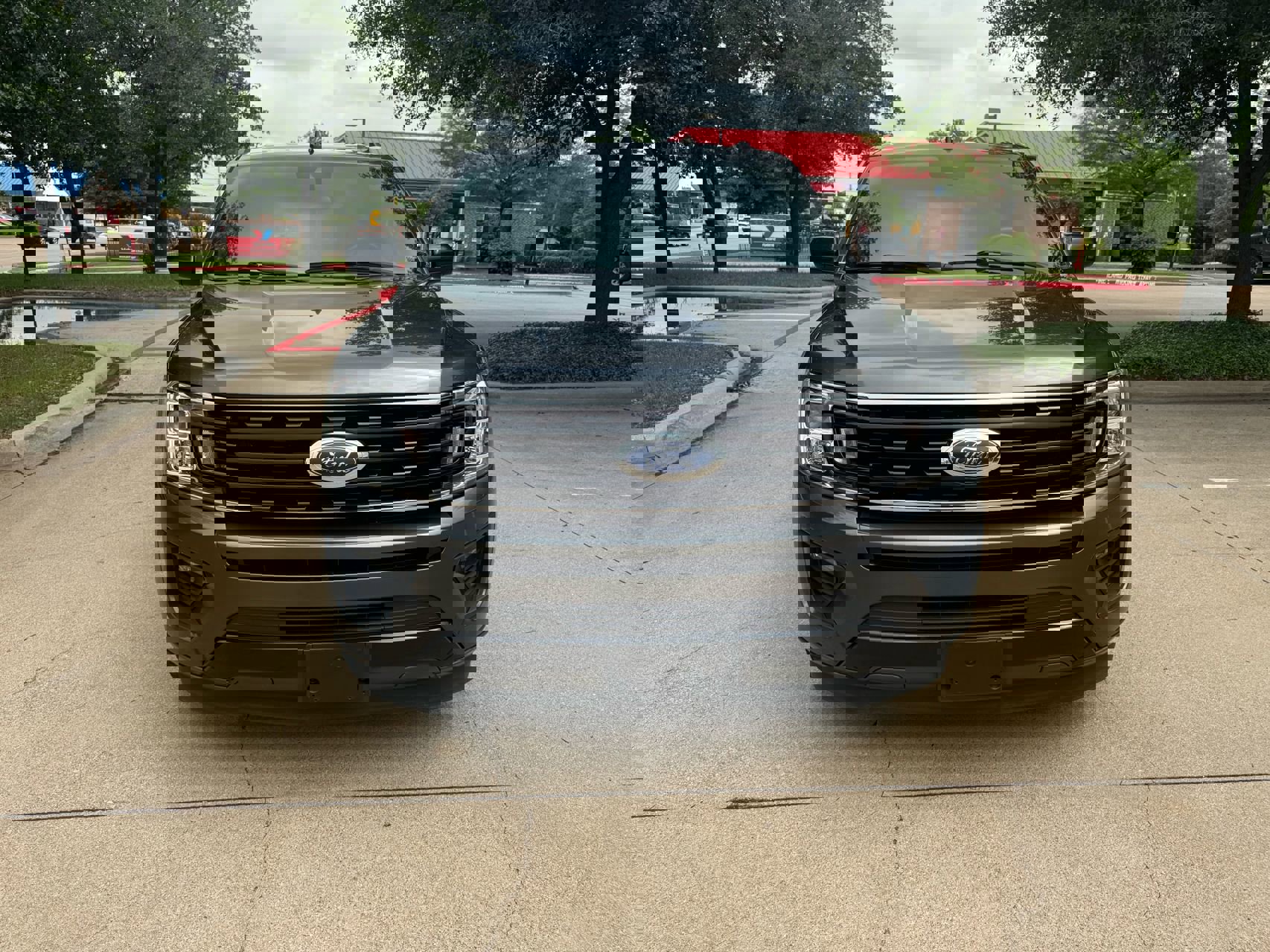 Used 2021 Ford Expedition XL image 3