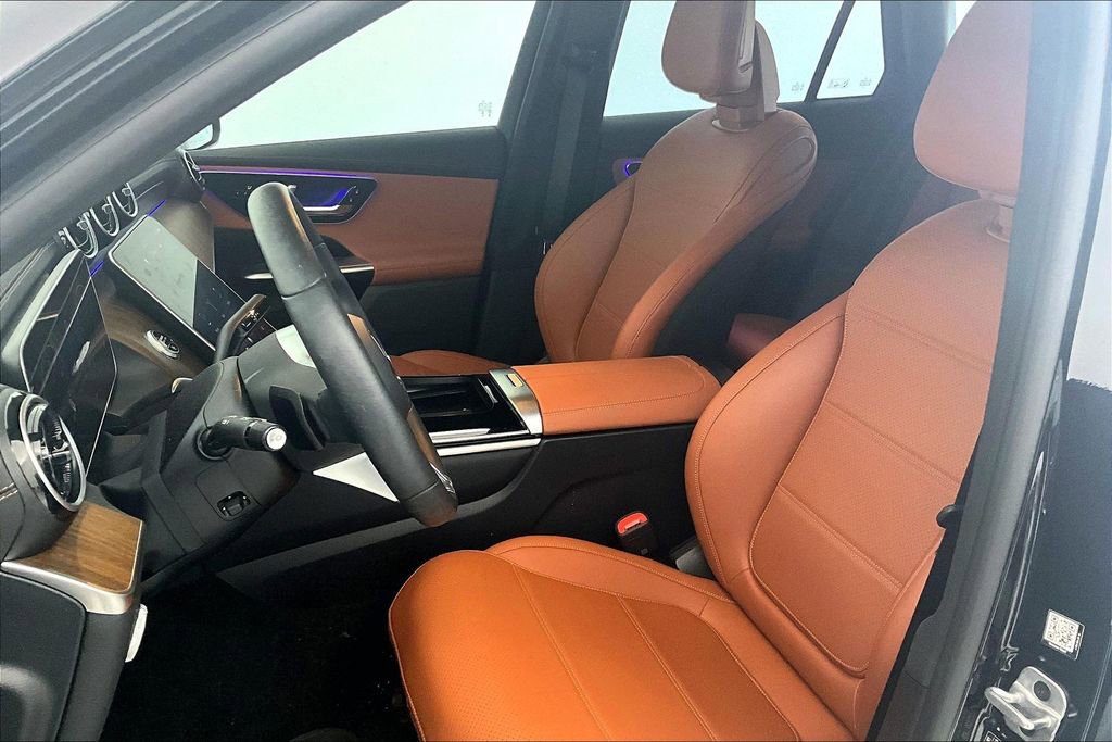 Used 2024 Mercedes-Benz GLC 300 image 33