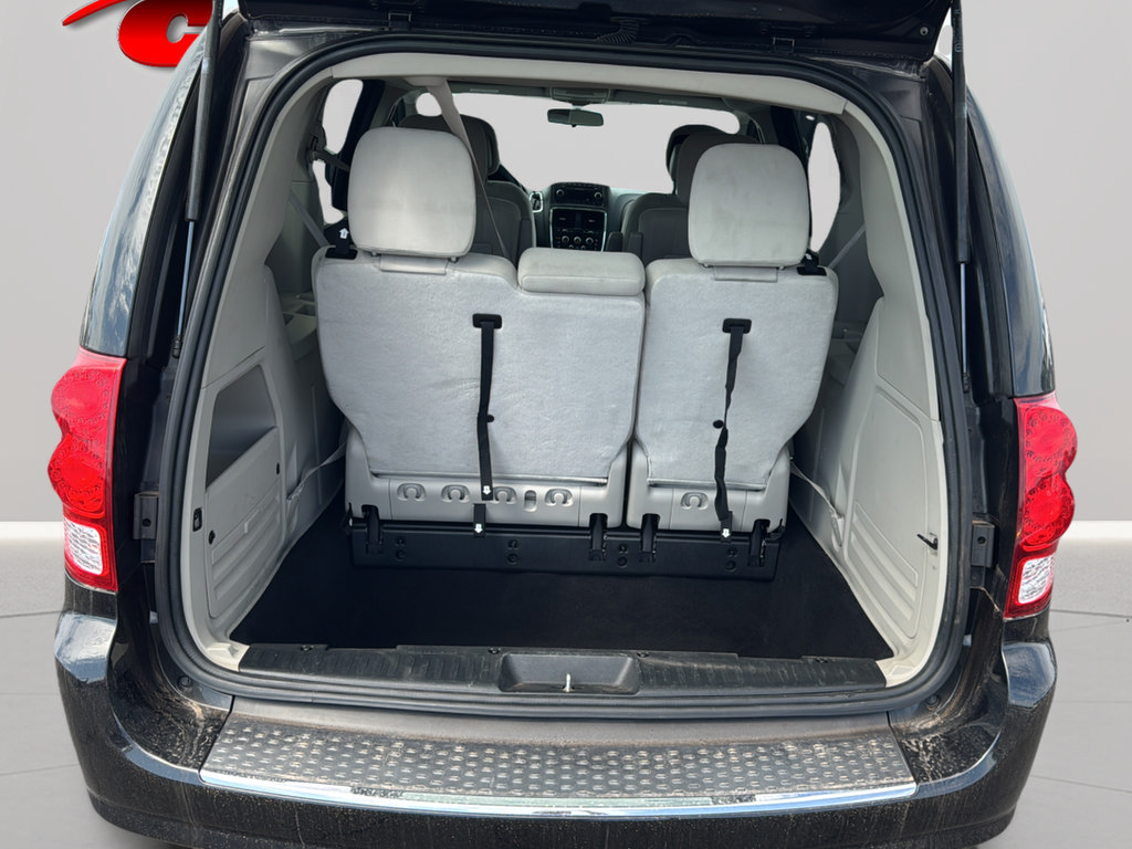 Used 2015 Dodge Grand Caravan SE w/ Quick Order Package 29E SE FWD image 22