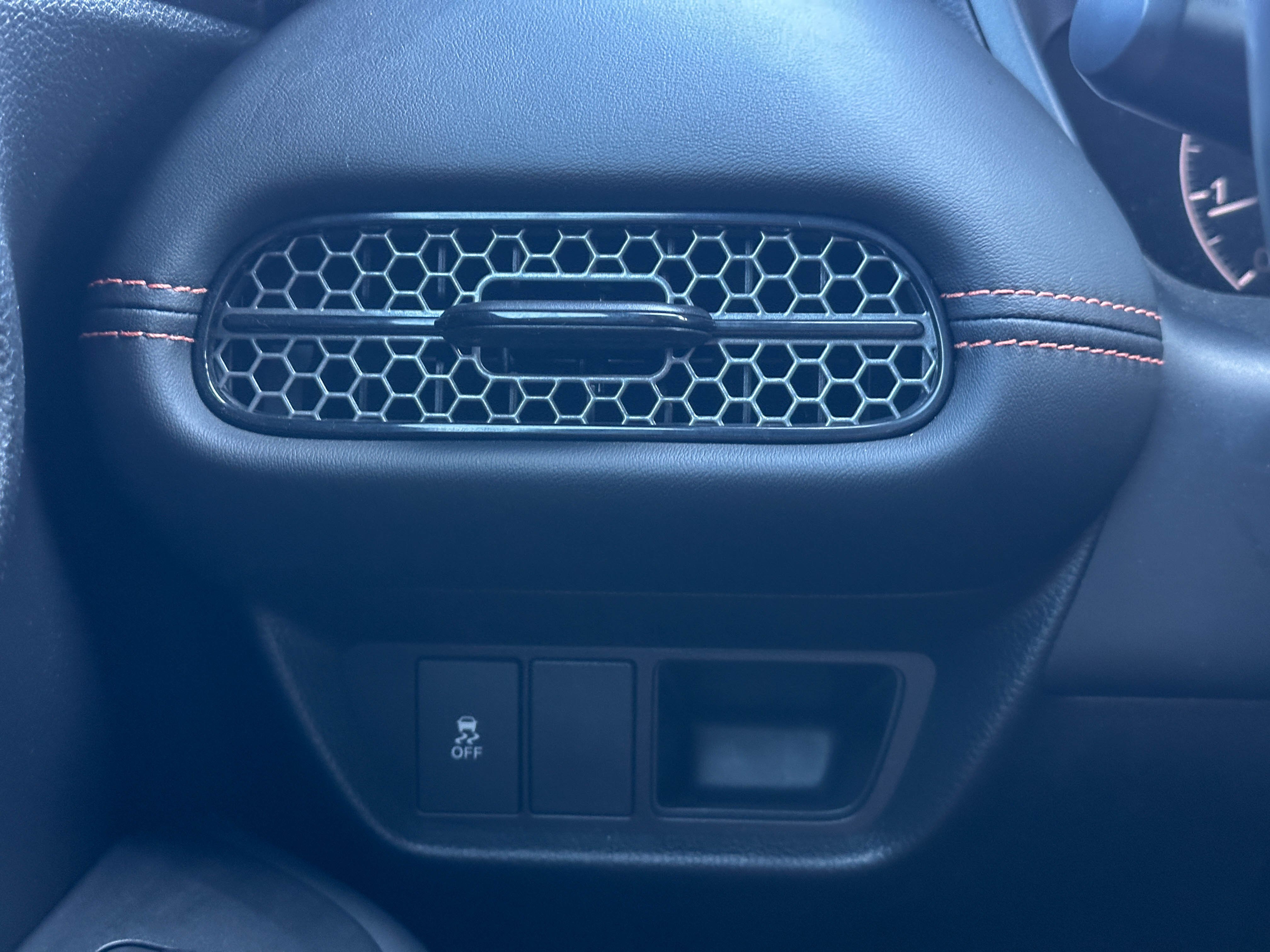 Certified 2026 Honda HR-V Sport image 29